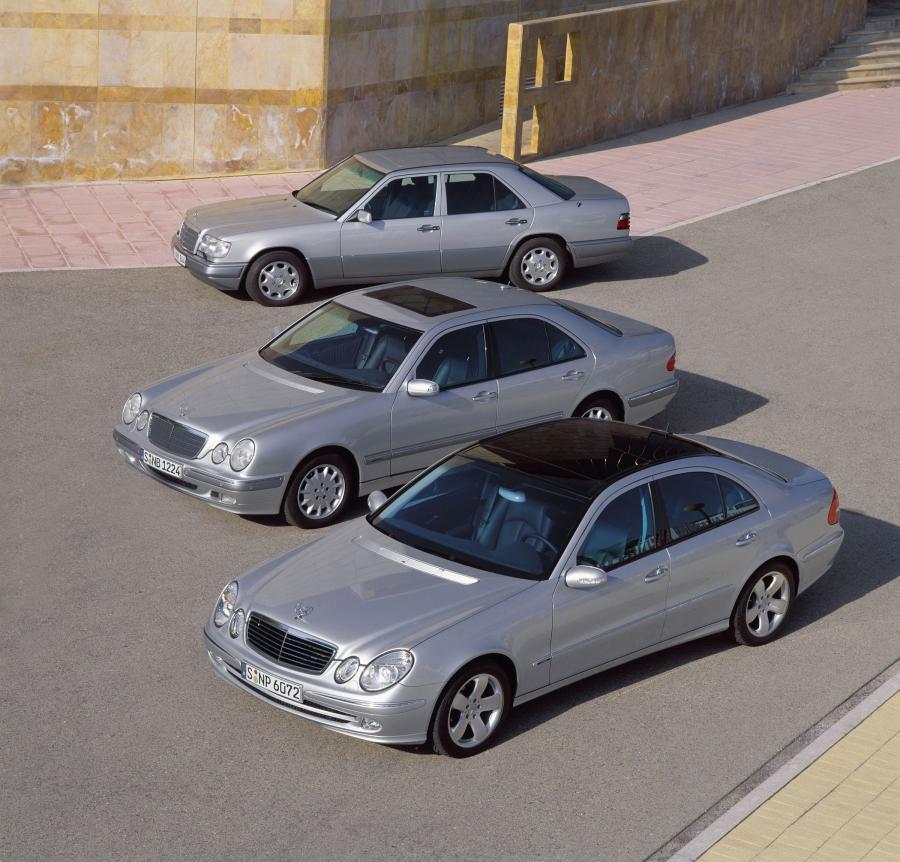  Mercedes-Benz E-Class 2002 года  (фото 173 из 448)